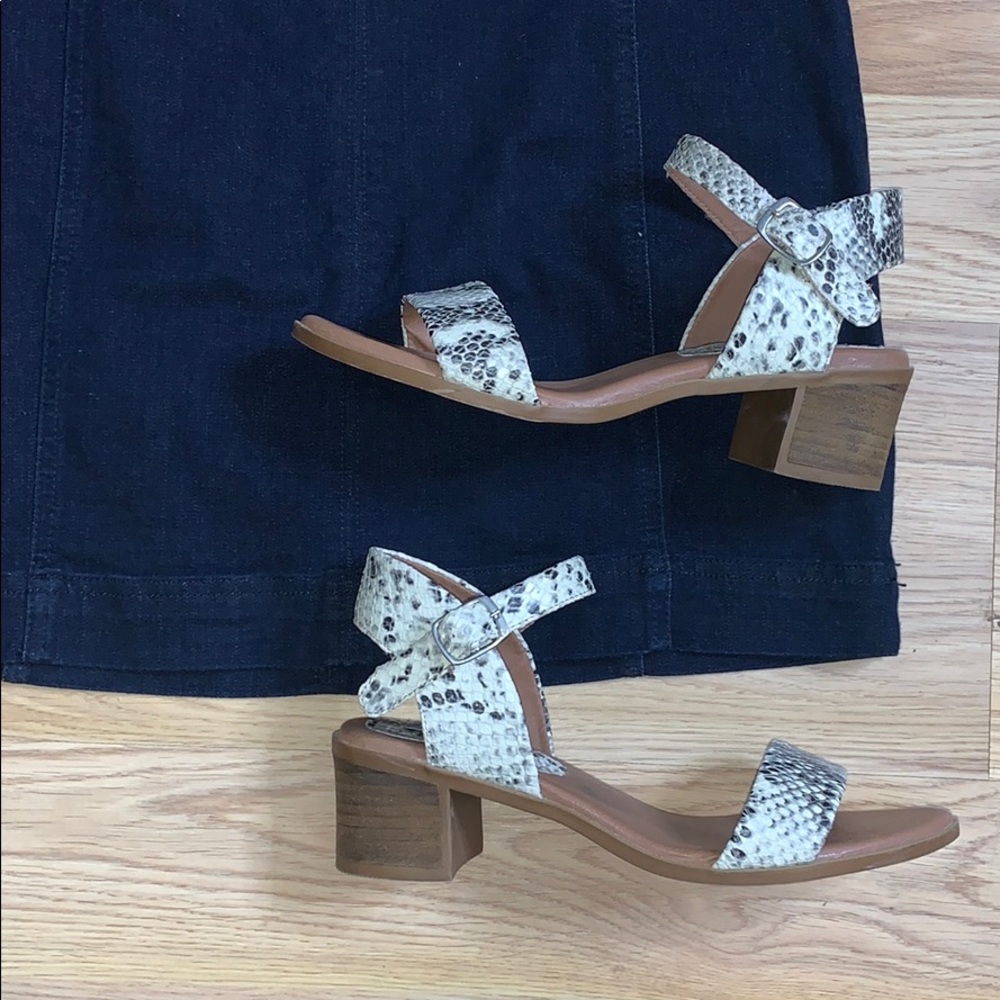 Steve Madden Sandals